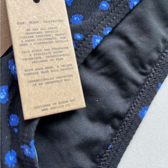 Nwt free people thrills ROMY STRING BIKINI BOTTOM black blue floral - Picture 6 of 6